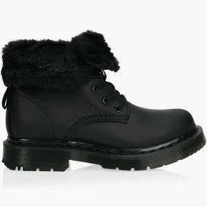 Dr. Martens KOLBERT boots with fur